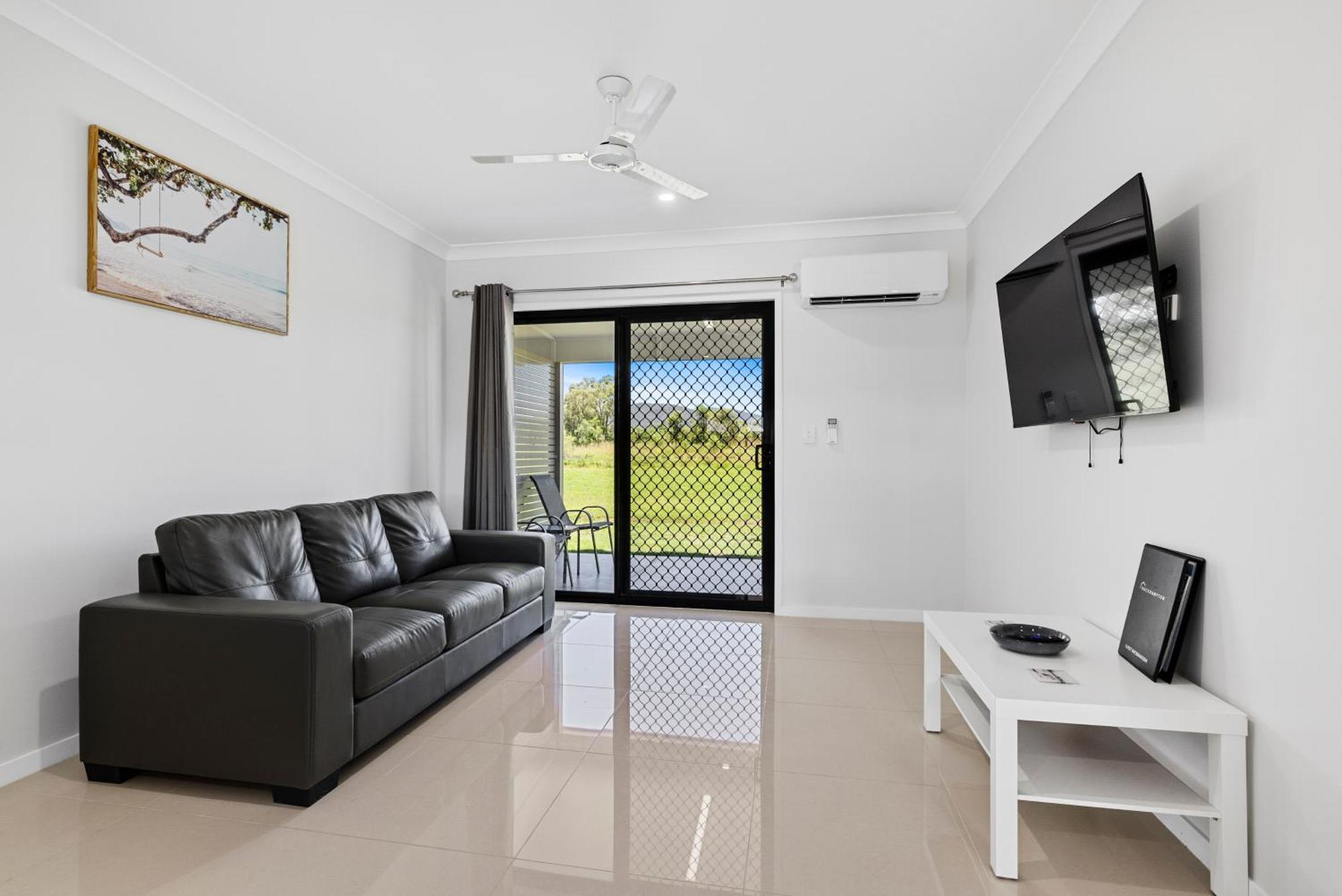 Casa Nostra Motel ร็อคแฮมป์ตัน ภายนอก รูปภาพ